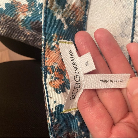 Floral skinny pants, not very elastic, never used - Picture 4 of 4